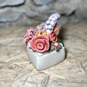 Boîte et son couvercle fleuris