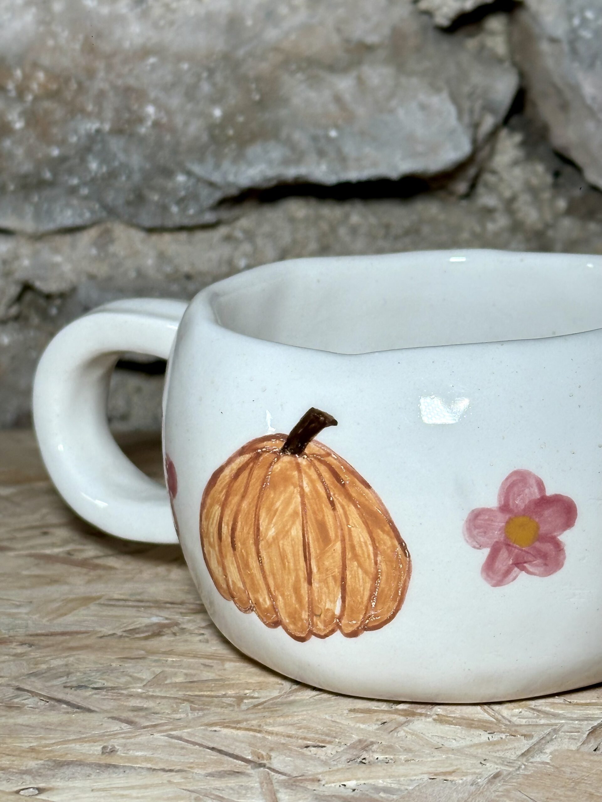 Tasse motif fleurs et citrouilles – Image 3